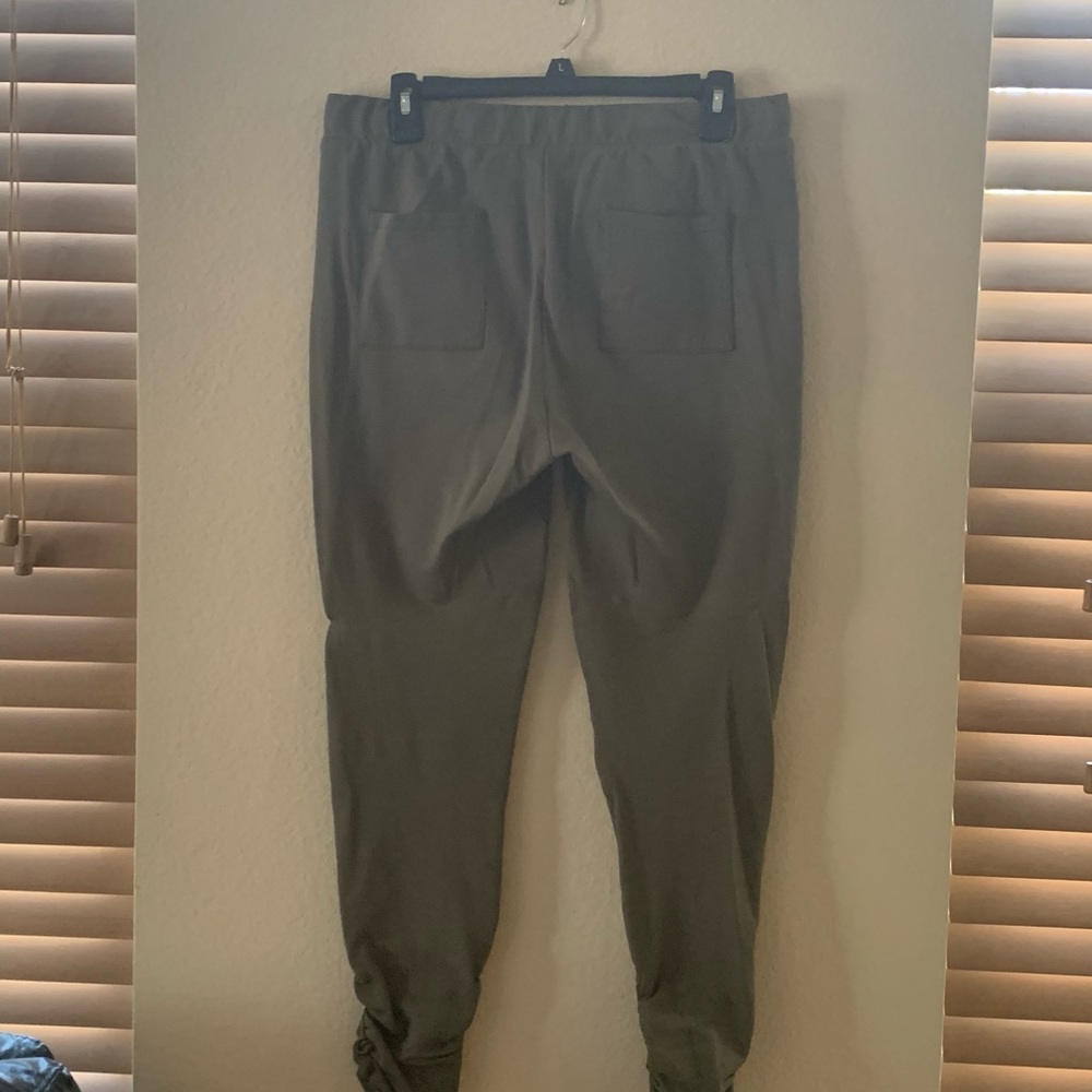 Pants - Picture 2 of 2